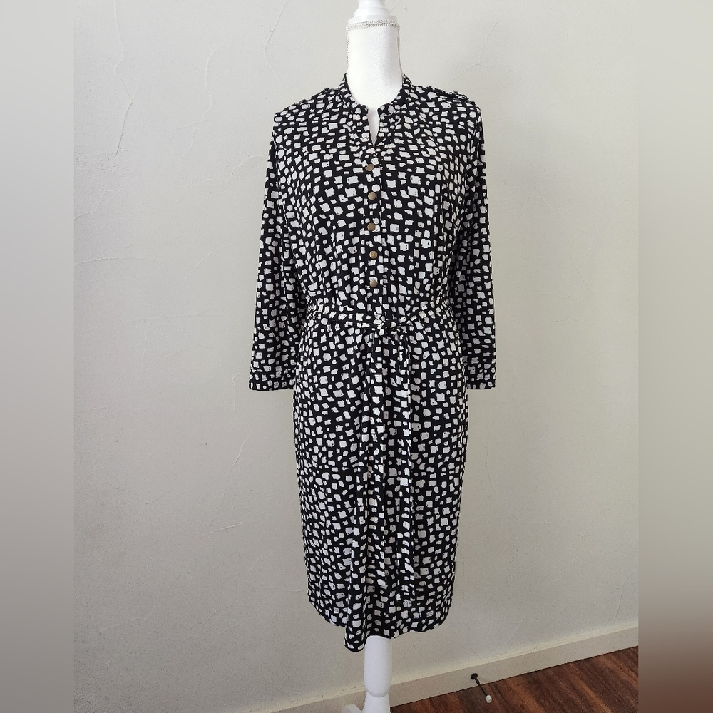 The Limited Black and White Printed Tie-Waist Midi Dress